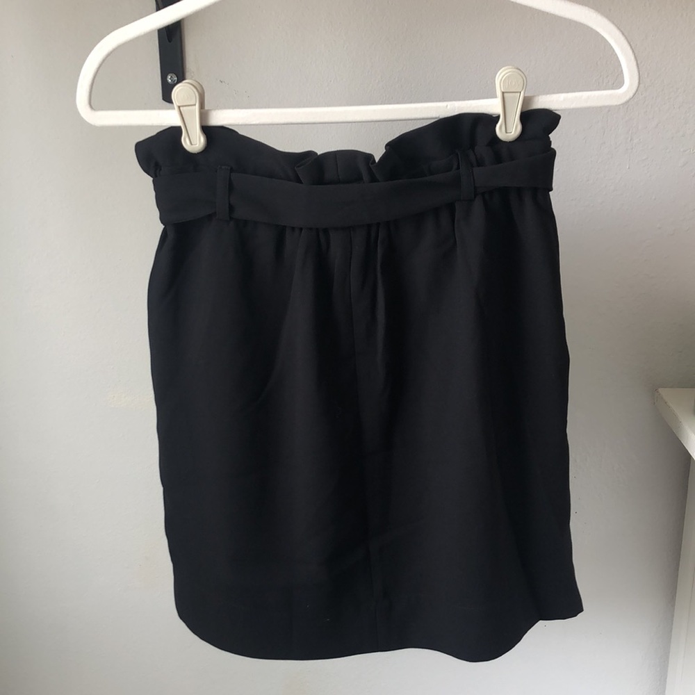 BLACK BUSINESS SKIRT
